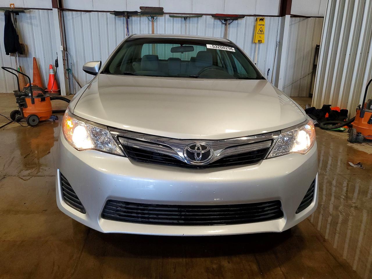2014 TOYOTA CAMRY LE photo 13