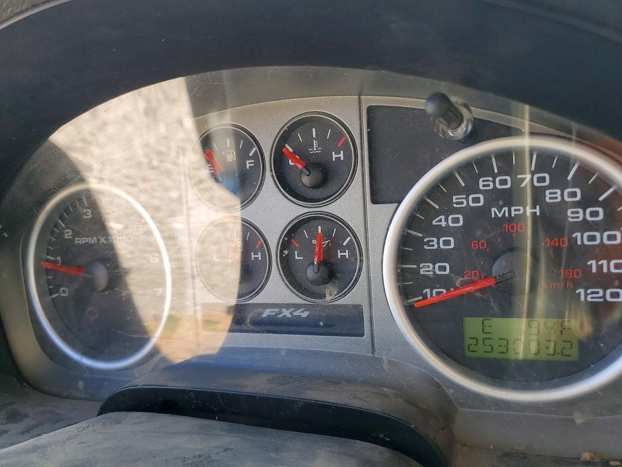 2004 FORD F150 photo 25
