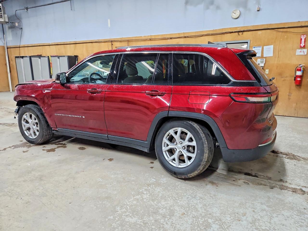 2023 JEEP GRAND CHEROKEE LIMITED photo 4