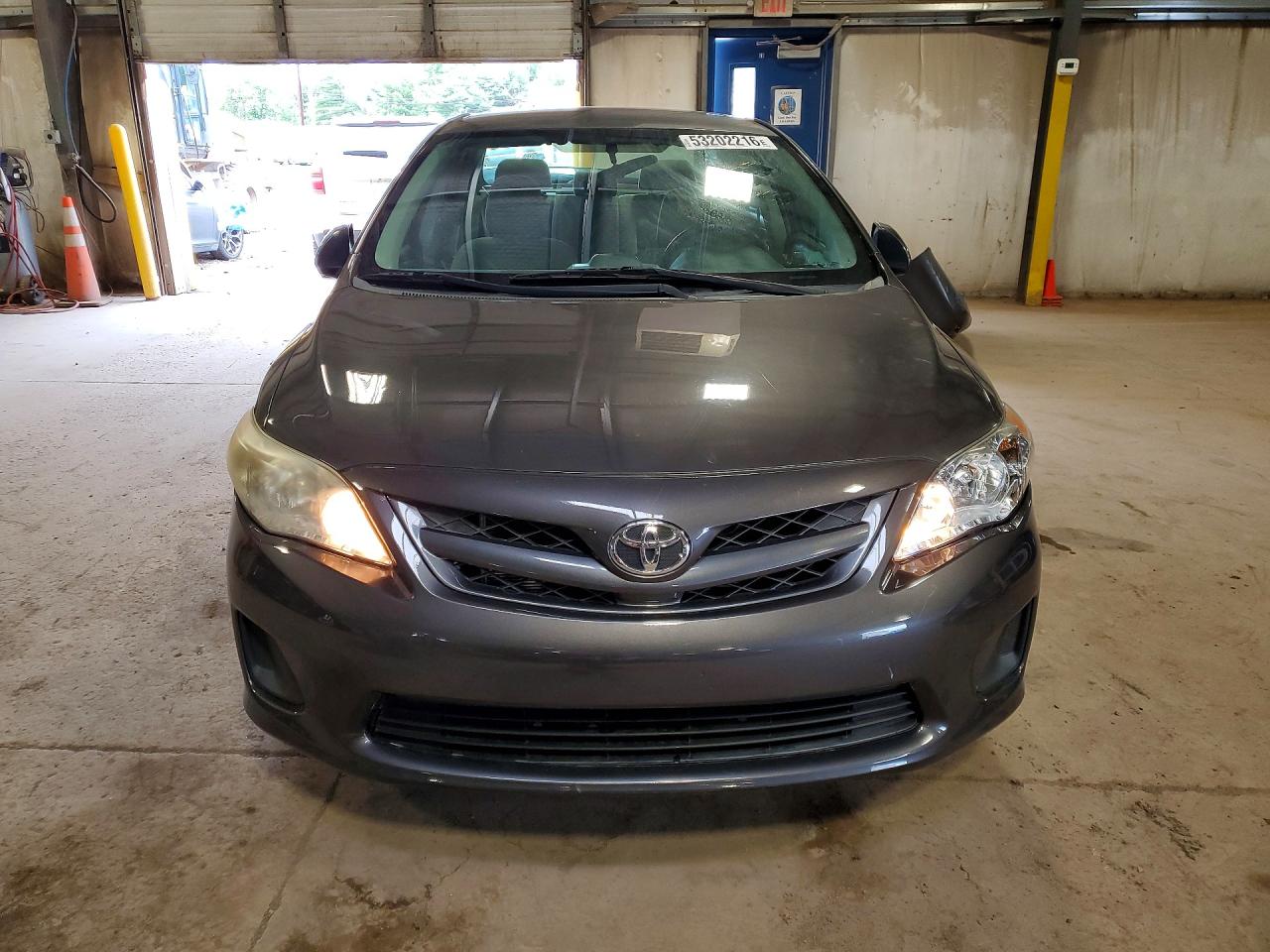 2012 TOYOTA COROLLA LE photo 9