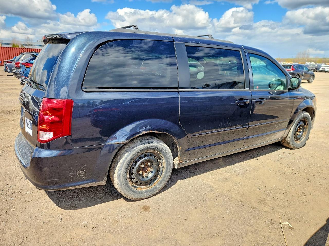 2013 DODGE GRAND CARAVAN SE photo 3