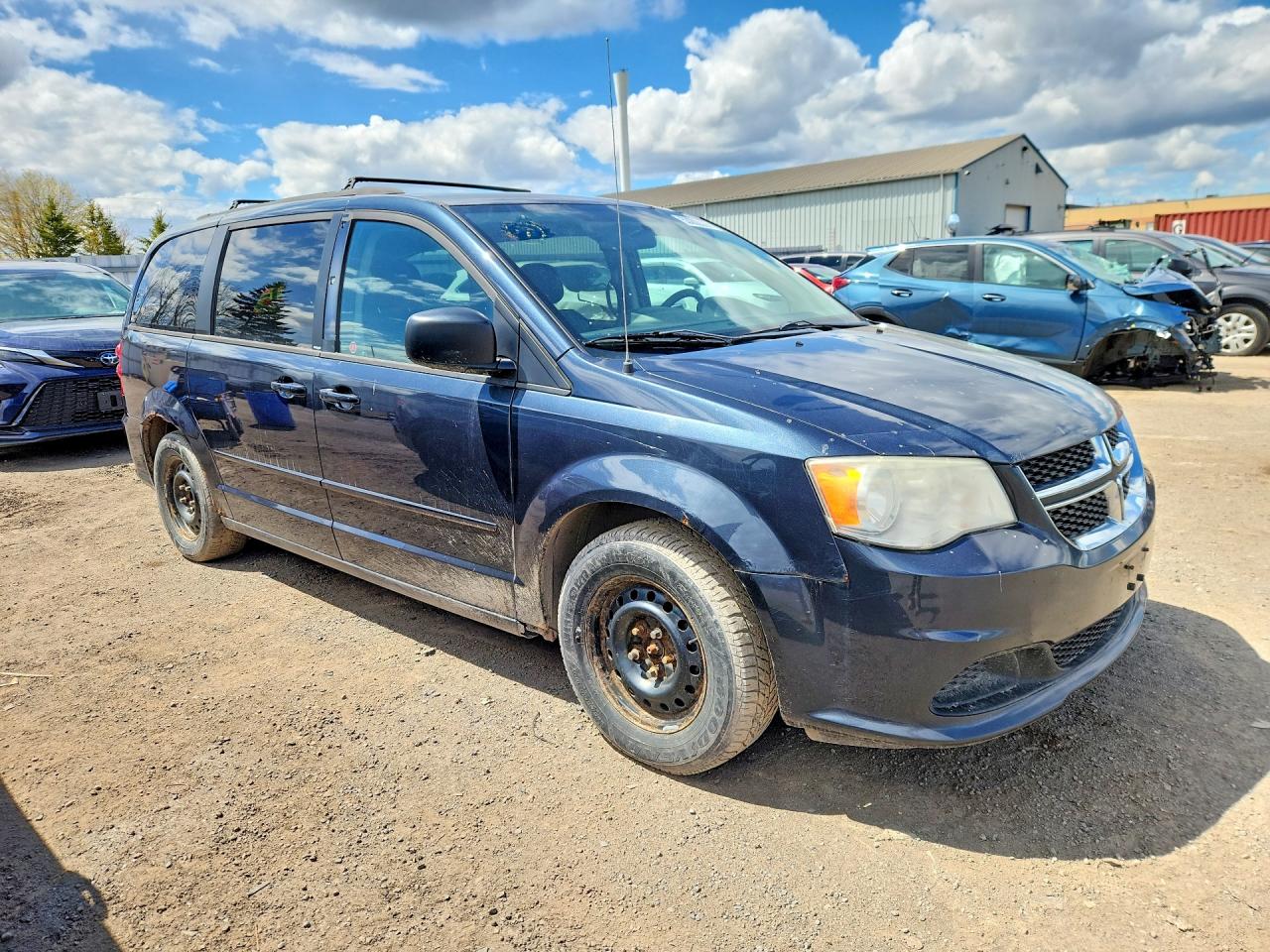 2013 DODGE GRAND CARAVAN SE photo 4
