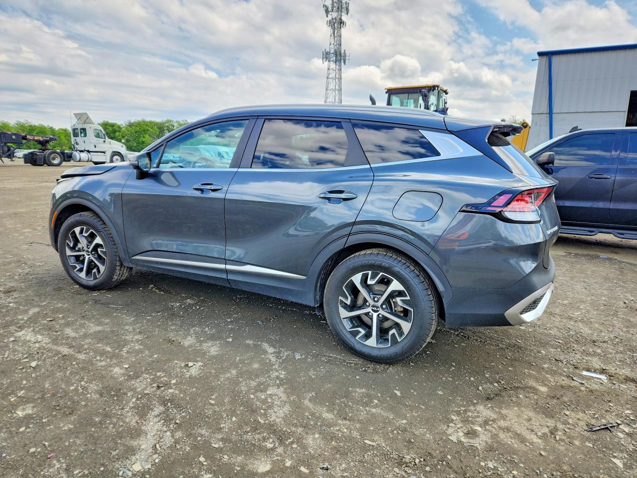 2023 KIA SPORTAGE EX photo 4