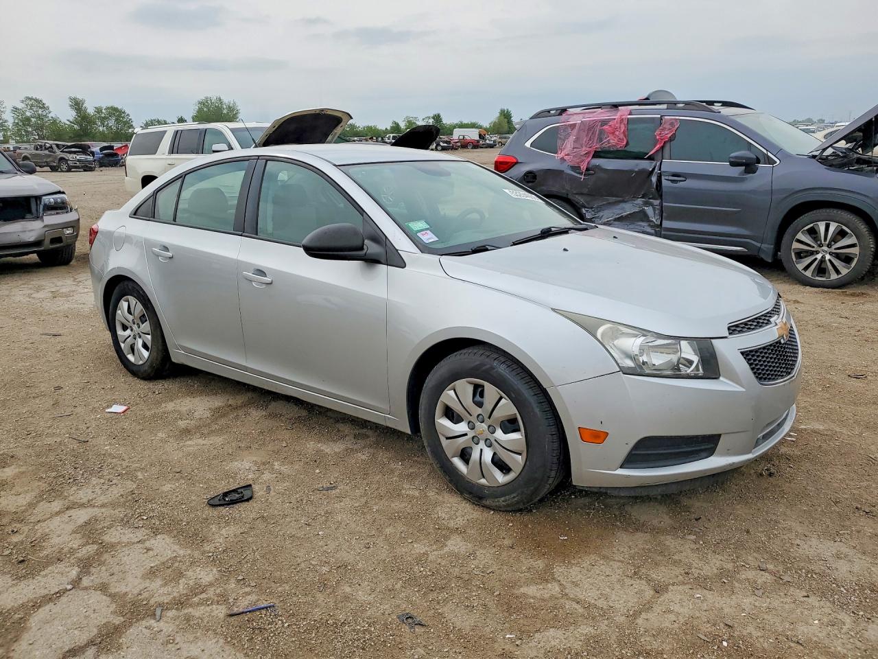 2013 CHEVROLET CRUZE LS photo 7