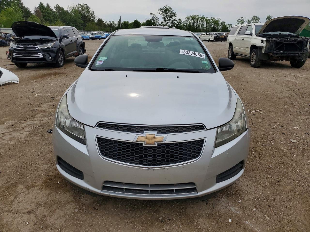 2013 CHEVROLET CRUZE LS photo 9