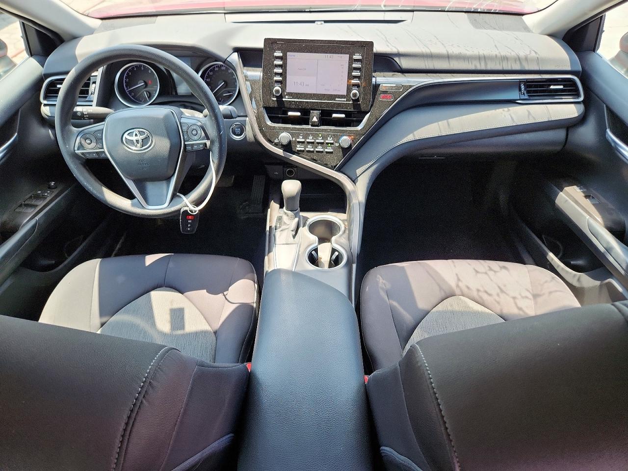 2021 TOYOTA CAMRY LE photo 22