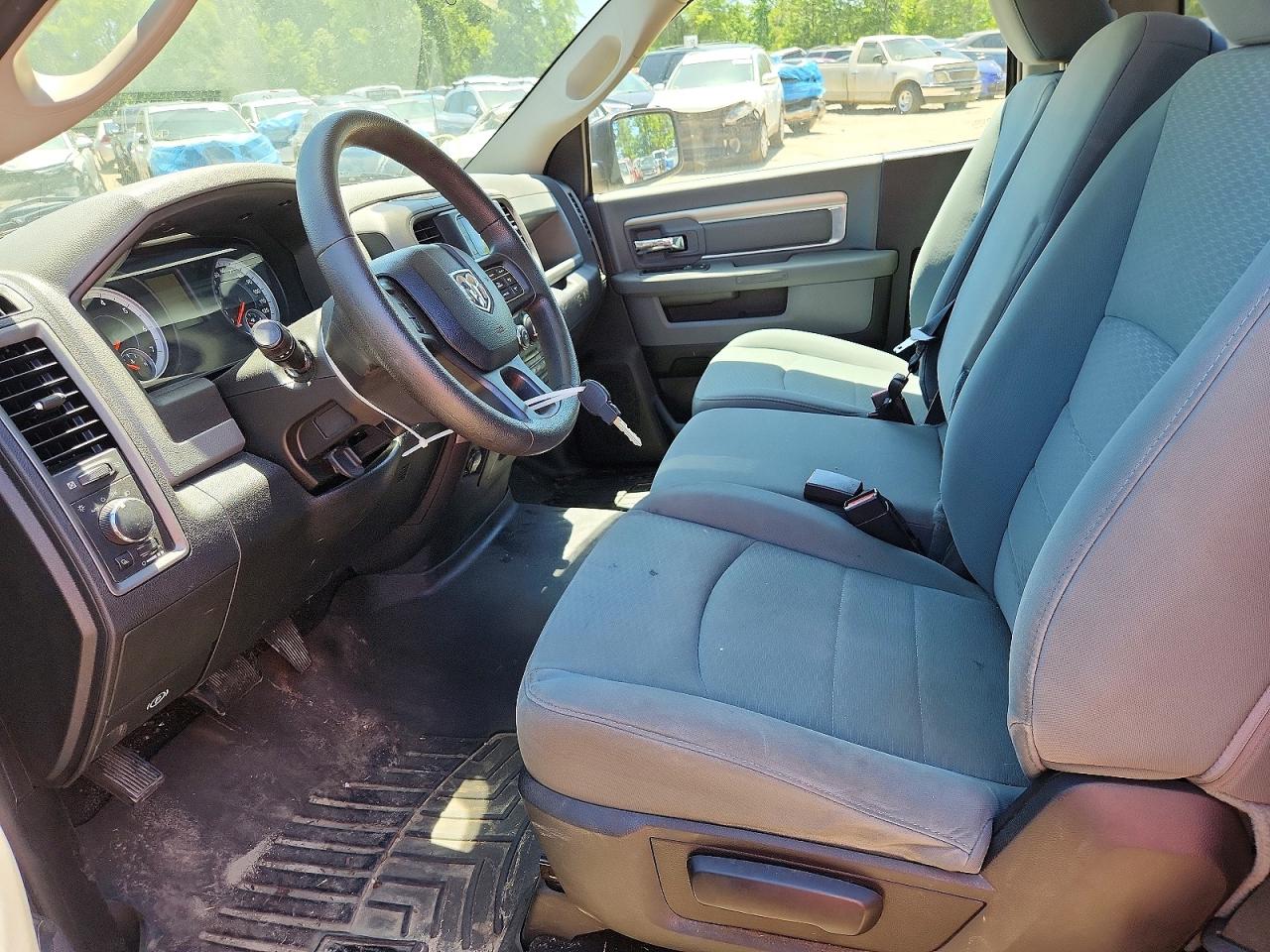2013 RAM 1500 ST photo 19