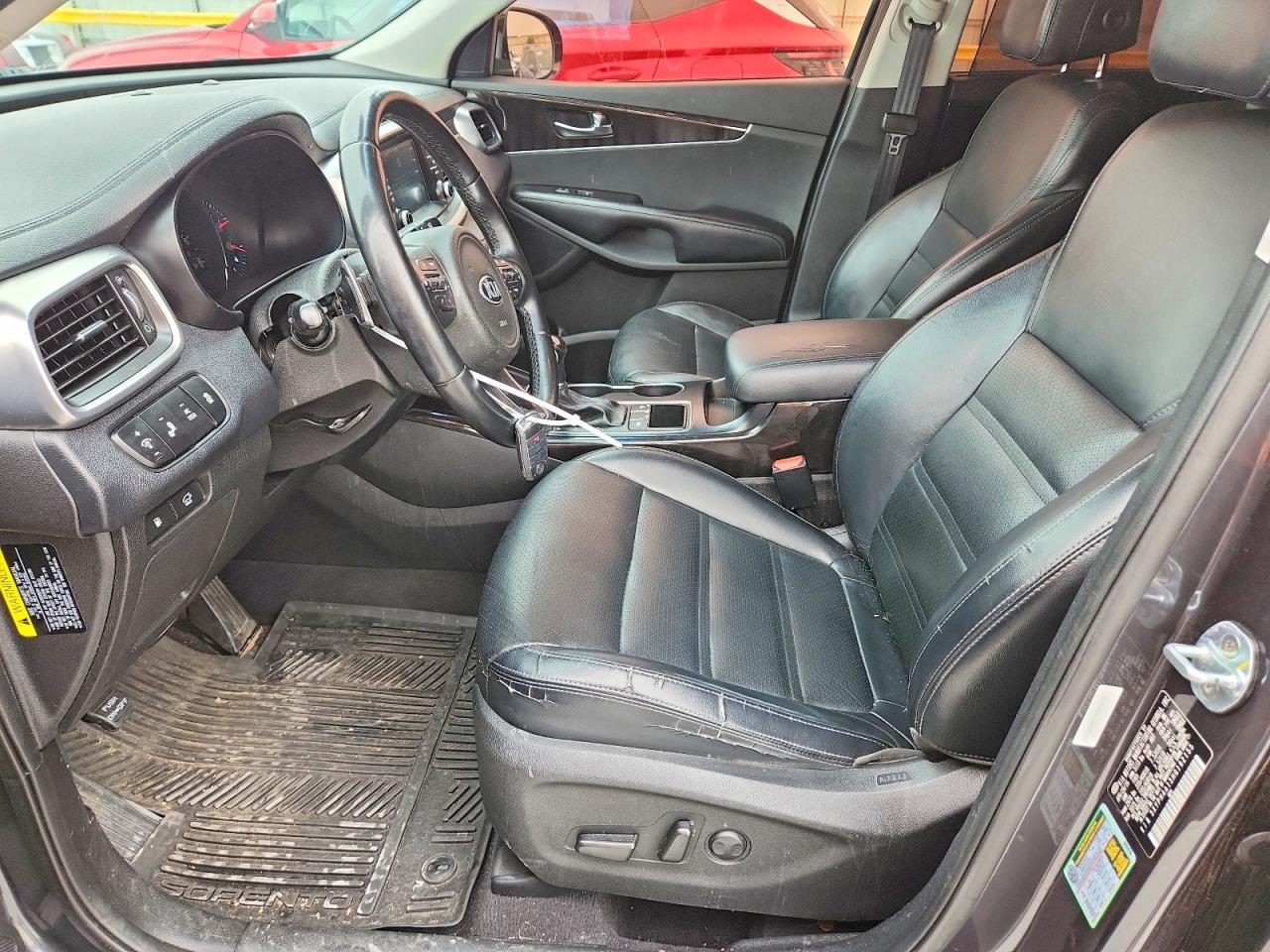 2017 KIA SORENTO EX photo 19
