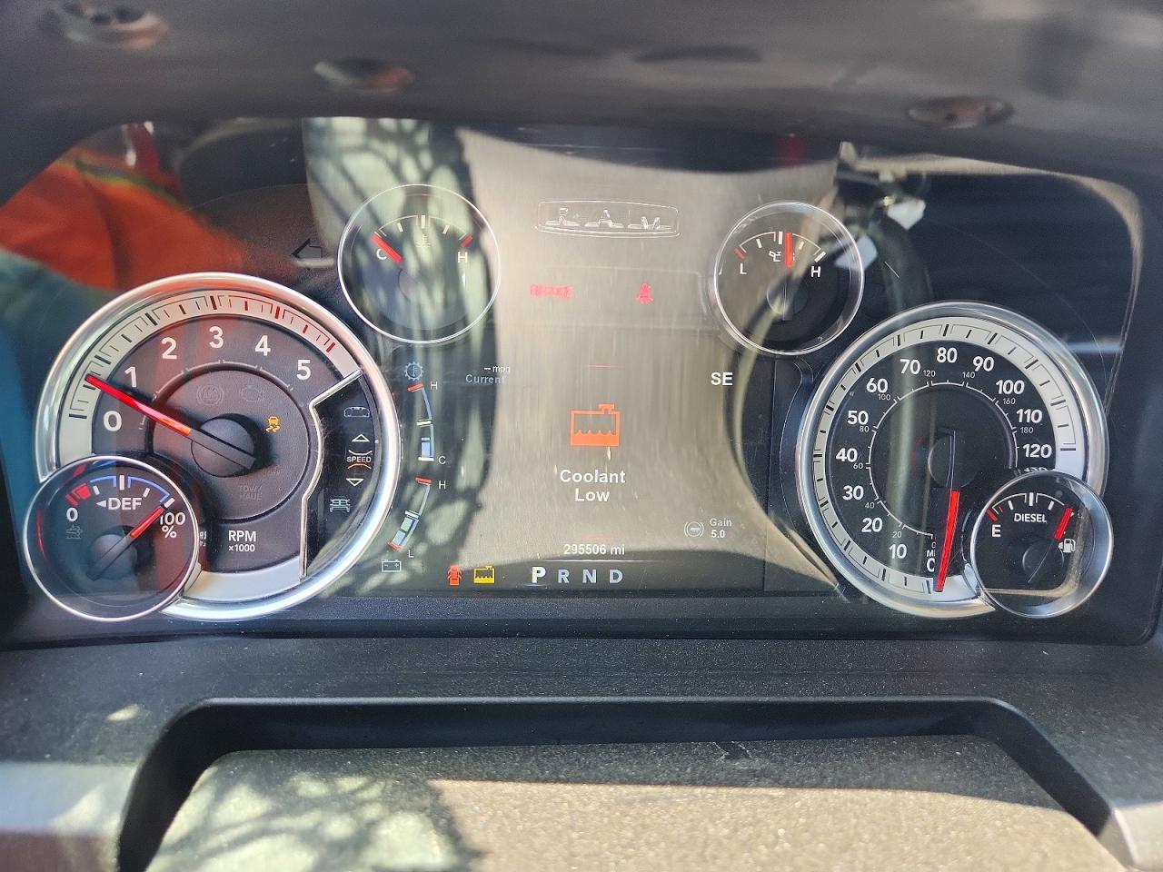 2018 RAM 3500 SLT photo 9