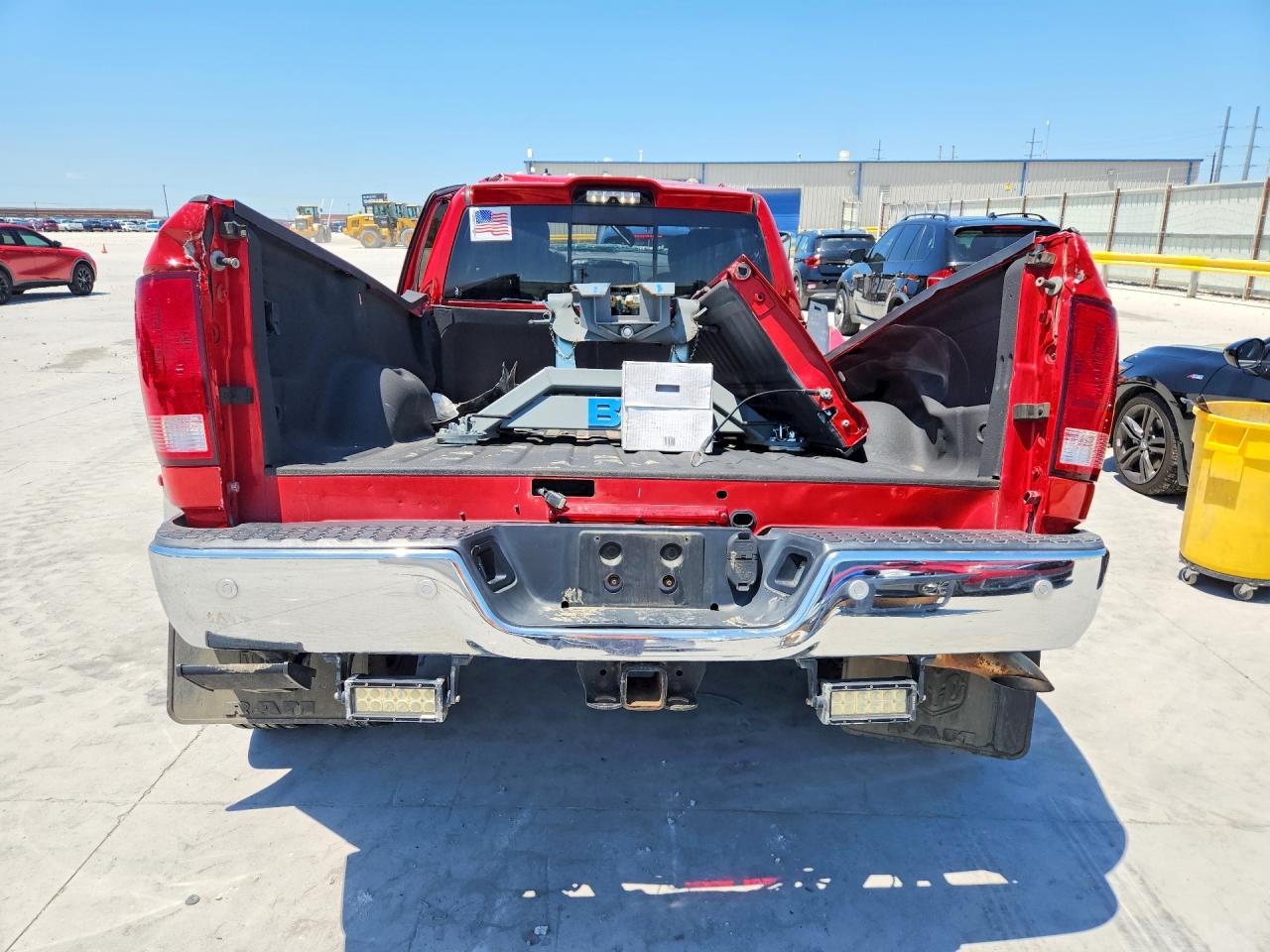 2018 RAM 3500 SLT photo 6