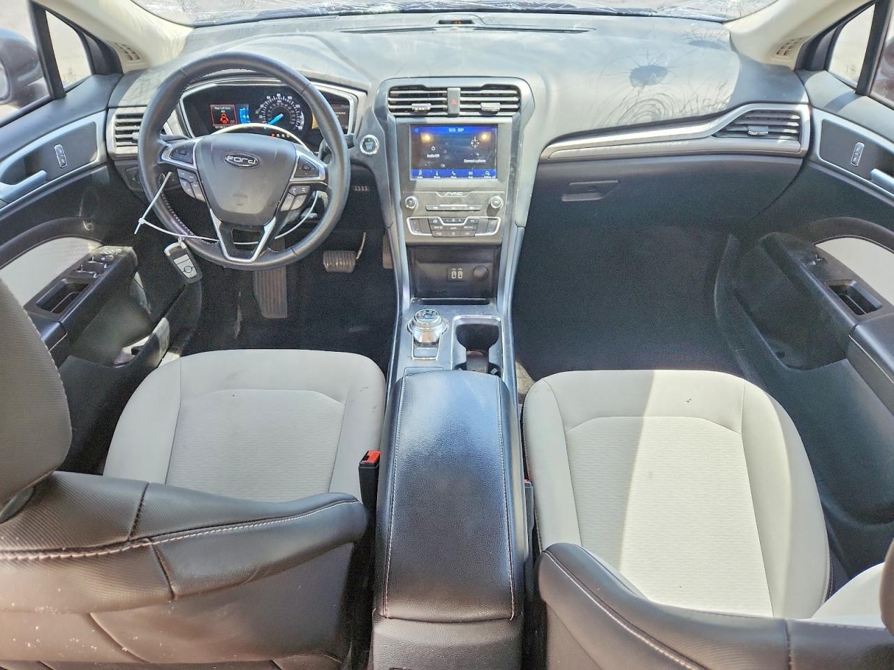 2020 FORD FUSION SE photo 15