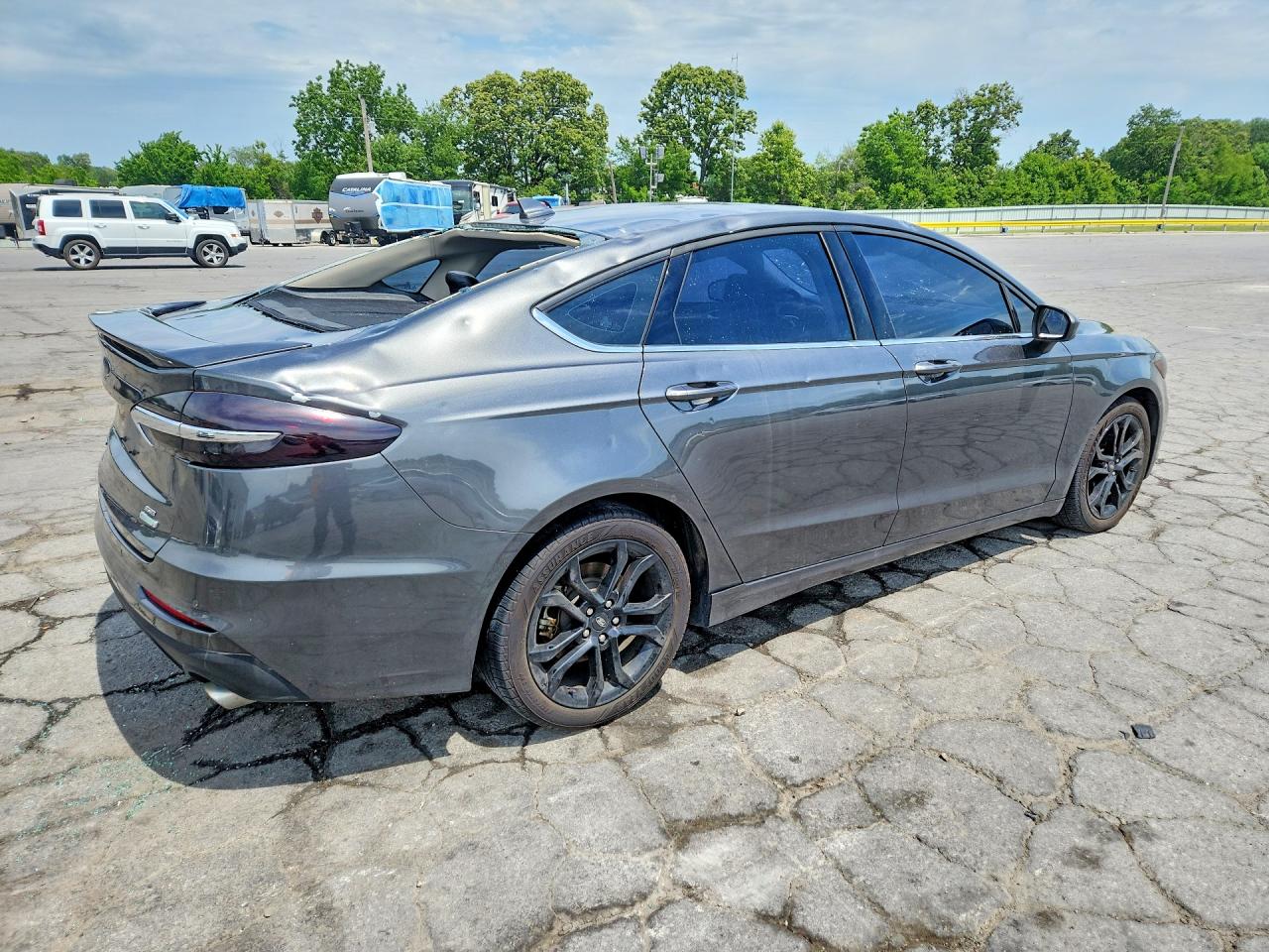 2020 FORD FUSION SE photo 5
