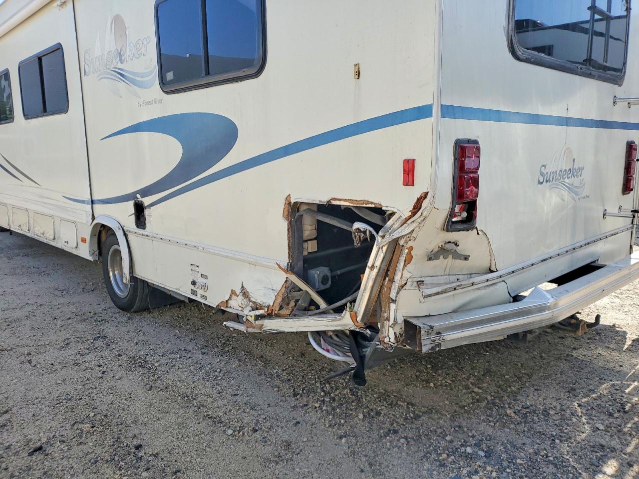 2003 FORD ECONOLINE E450 SUPER DUTY CUTAWAY VAN photo 17