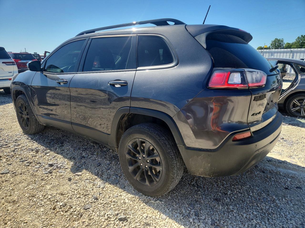 2023 JEEP CHEROKEE photo 4