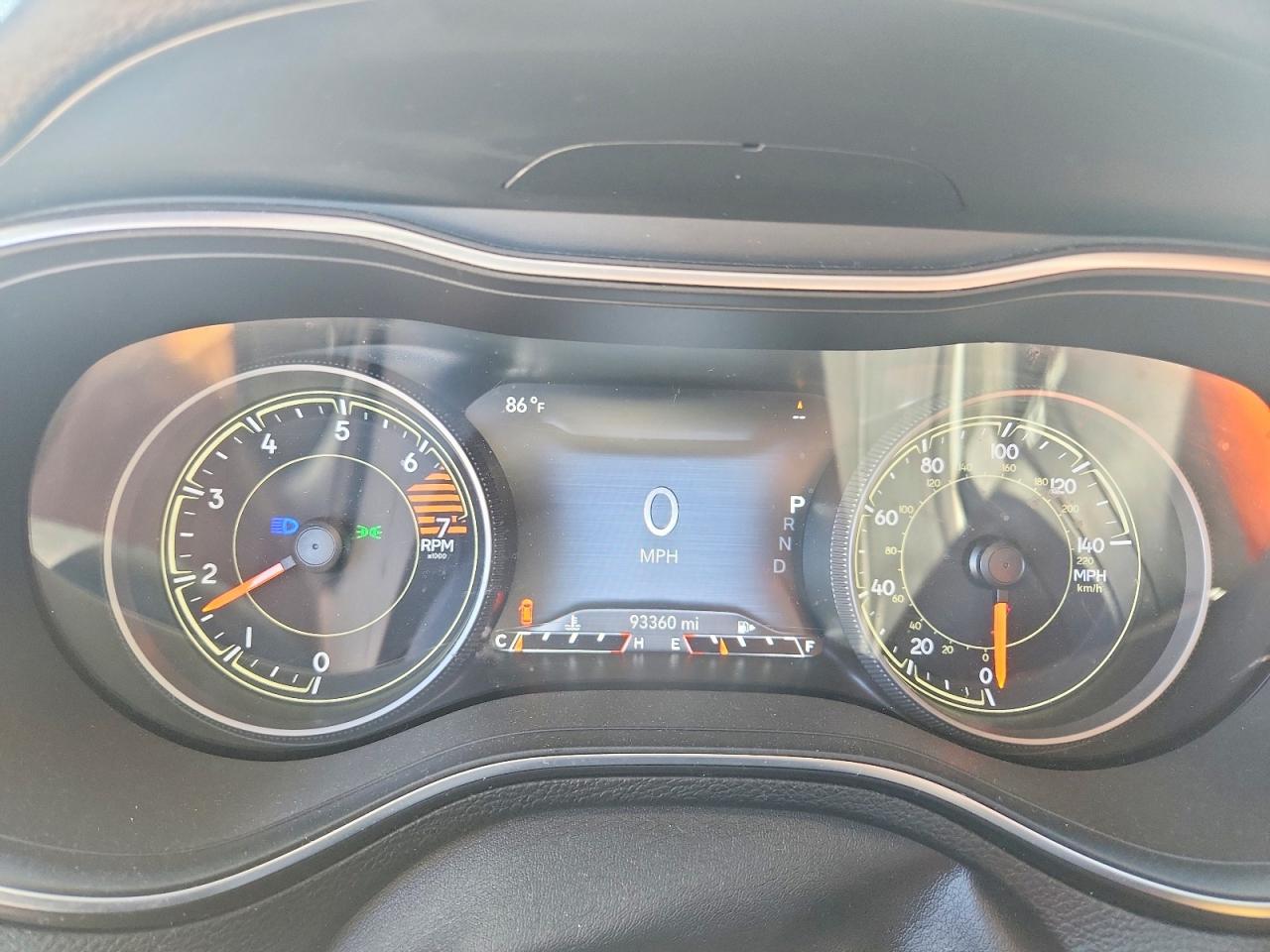 2023 JEEP CHEROKEE photo 25