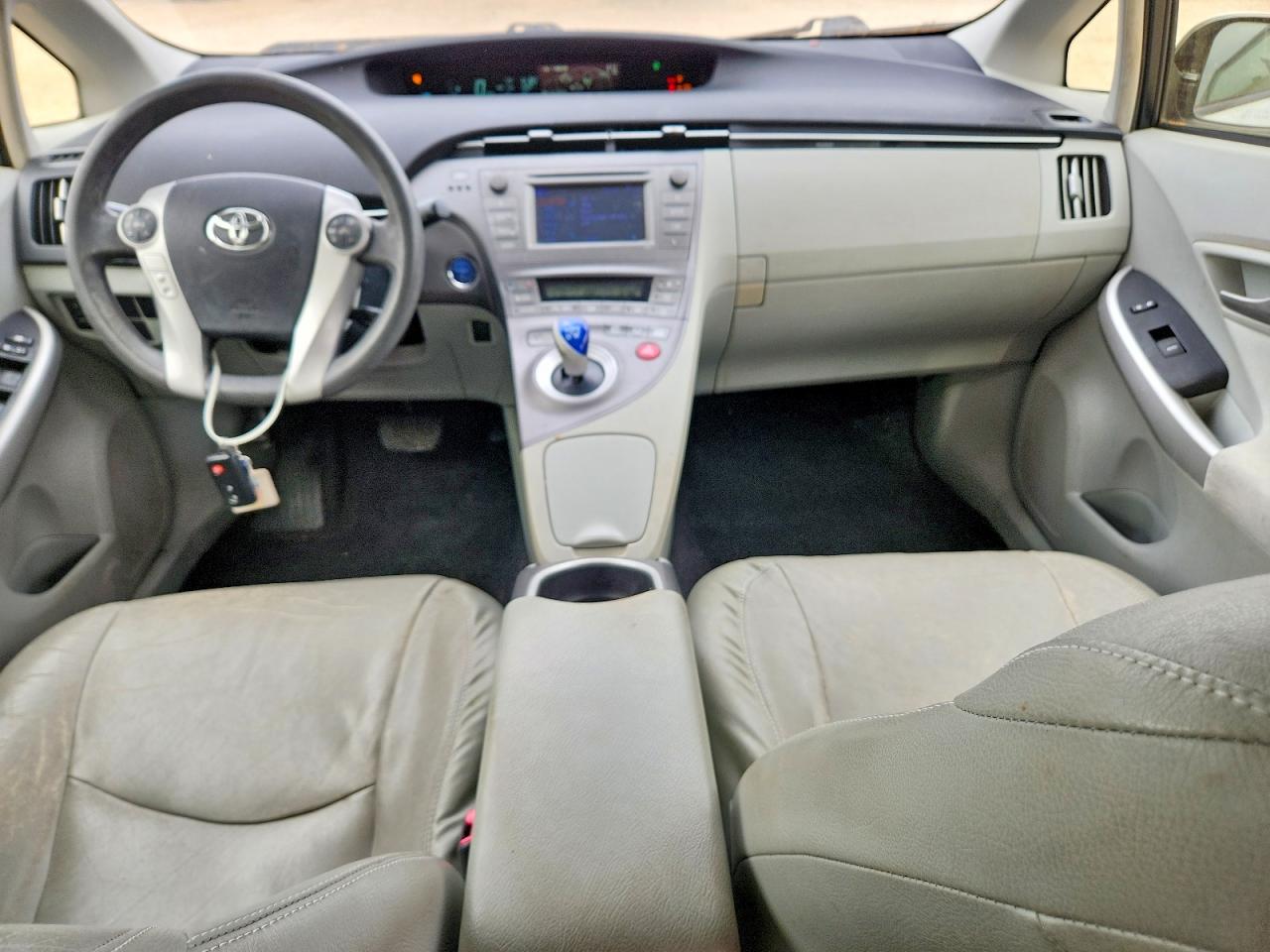 2012 TOYOTA PRIUS TWO photo 15