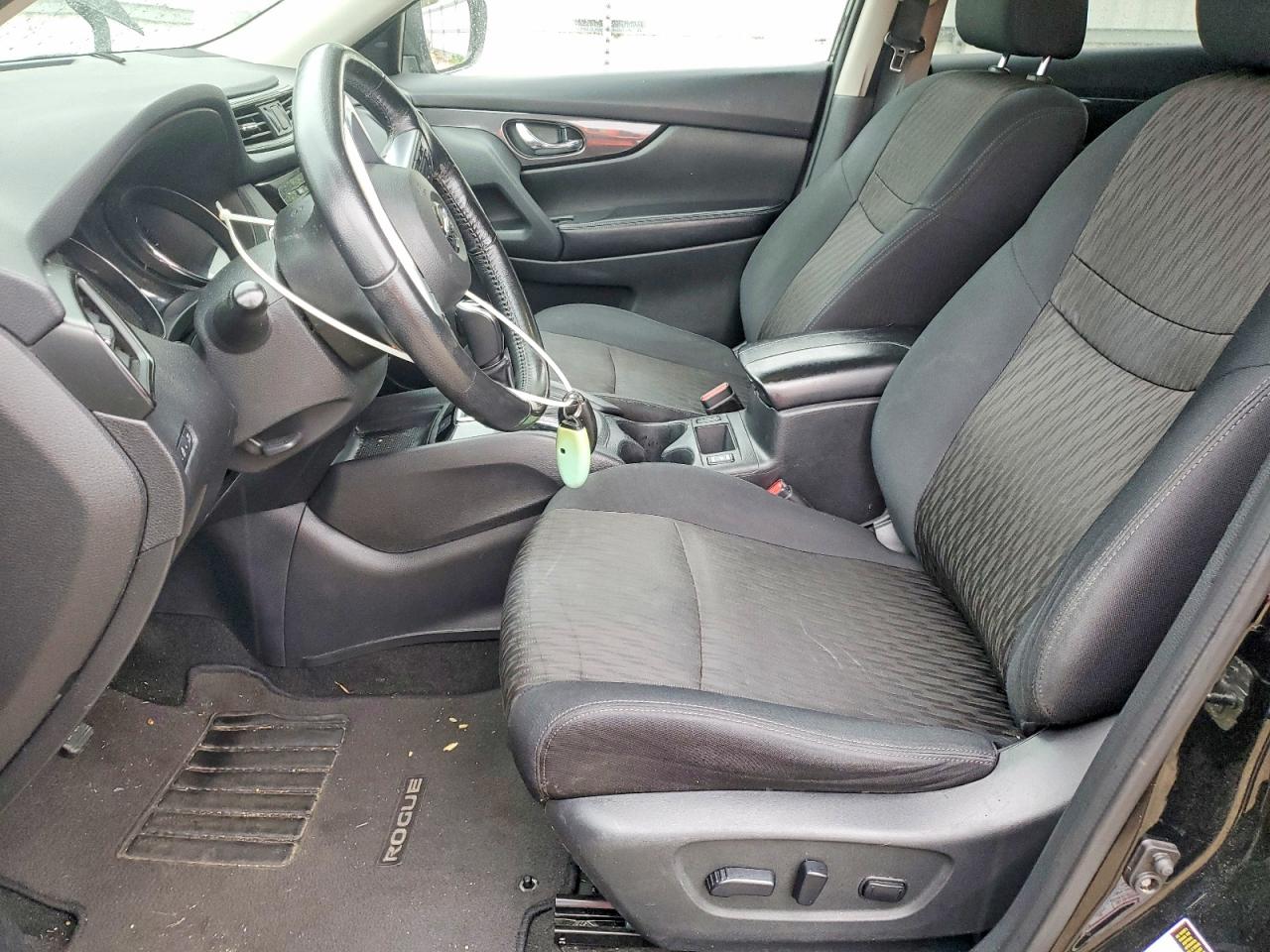 2018 NISSAN ROGUE SV photo 13