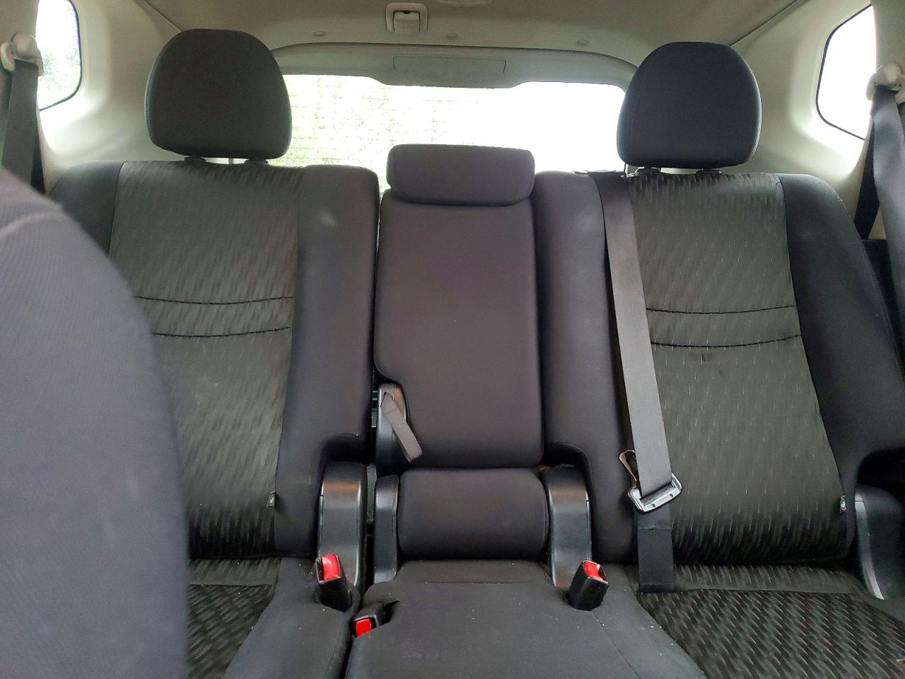 2018 NISSAN ROGUE SV photo 19