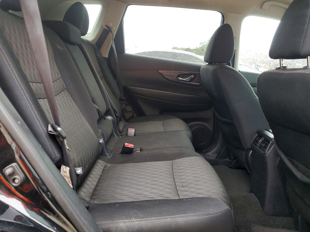 2018 NISSAN ROGUE SV photo 21