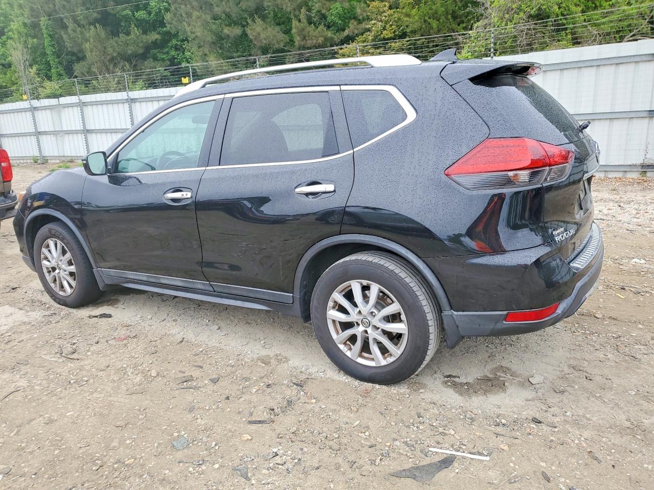 2018 NISSAN ROGUE SV photo 3