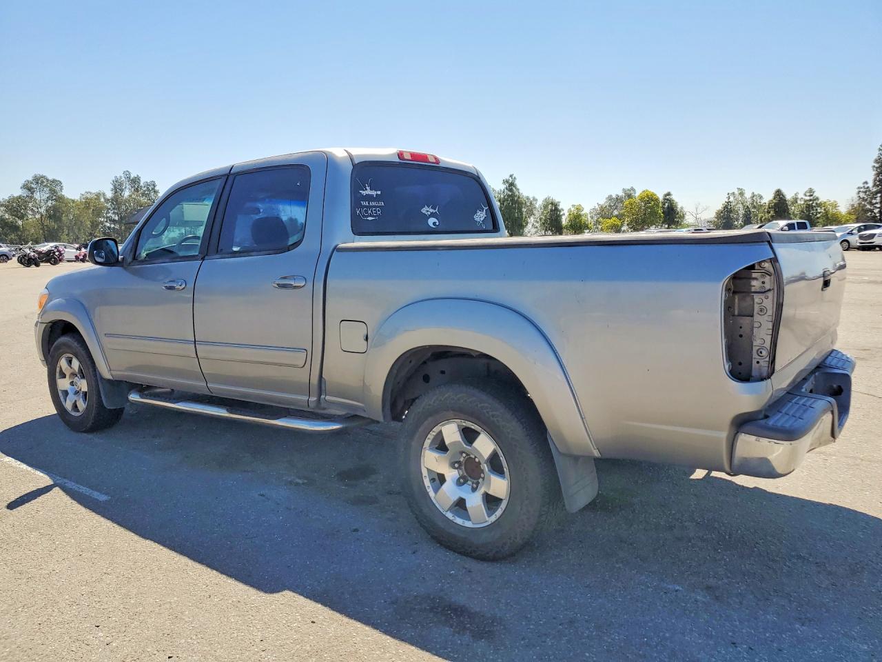 2006 TOYOTA TUNDRA DOUBLE CAB SR5 photo 2