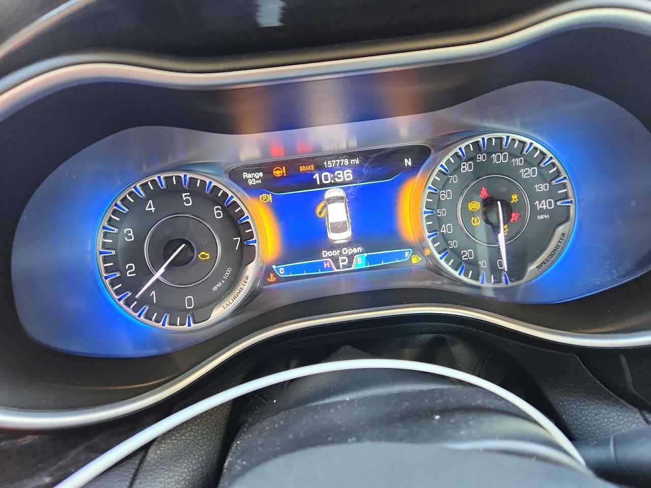 2015 CHRYSLER 200 C photo 17