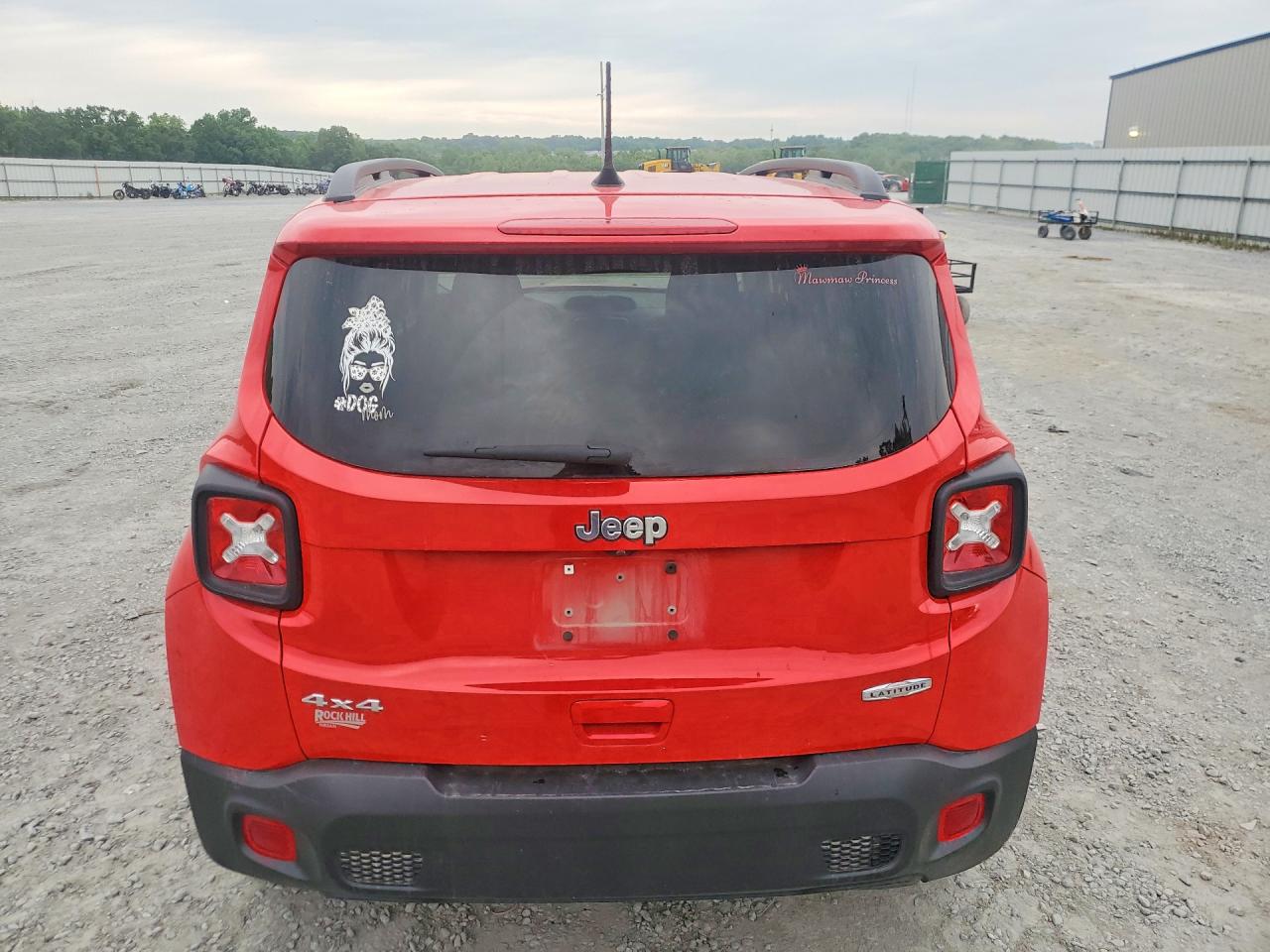 2020 JEEP RENEGADE LATITUDE photo 11