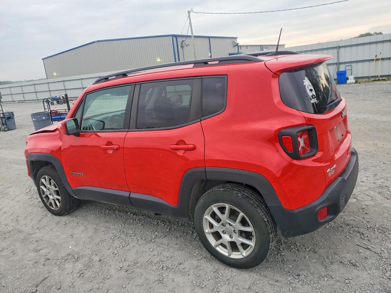 2020 JEEP RENEGADE LATITUDE photo 3