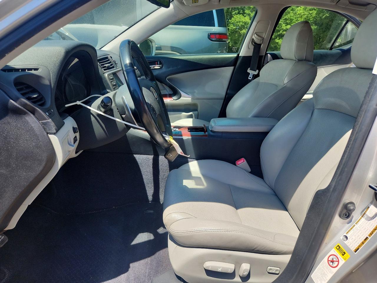 2008 LEXUS IS 350 photo 13