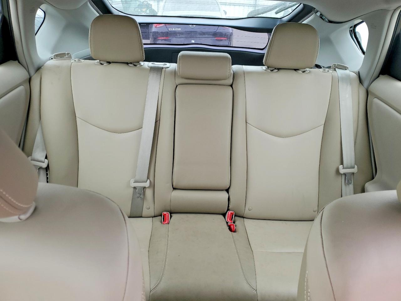 2013 TOYOTA PRIUS FOUR photo 28