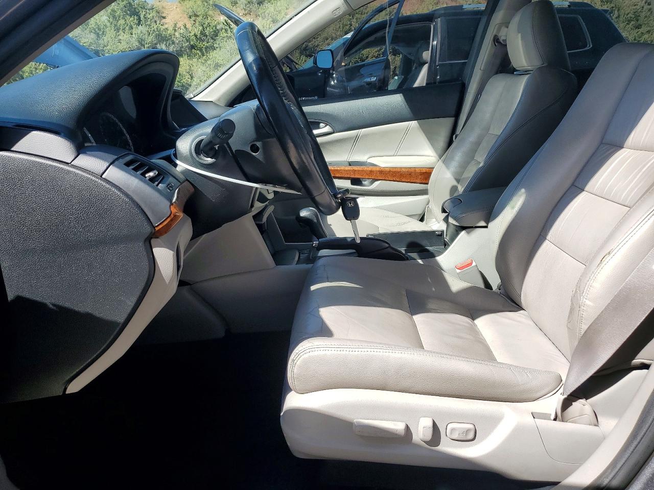 2011 HONDA ACCORD EXL photo 19