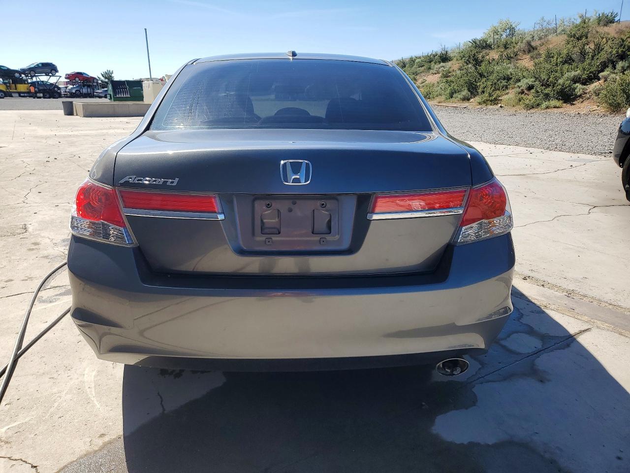 2011 HONDA ACCORD EXL photo 16