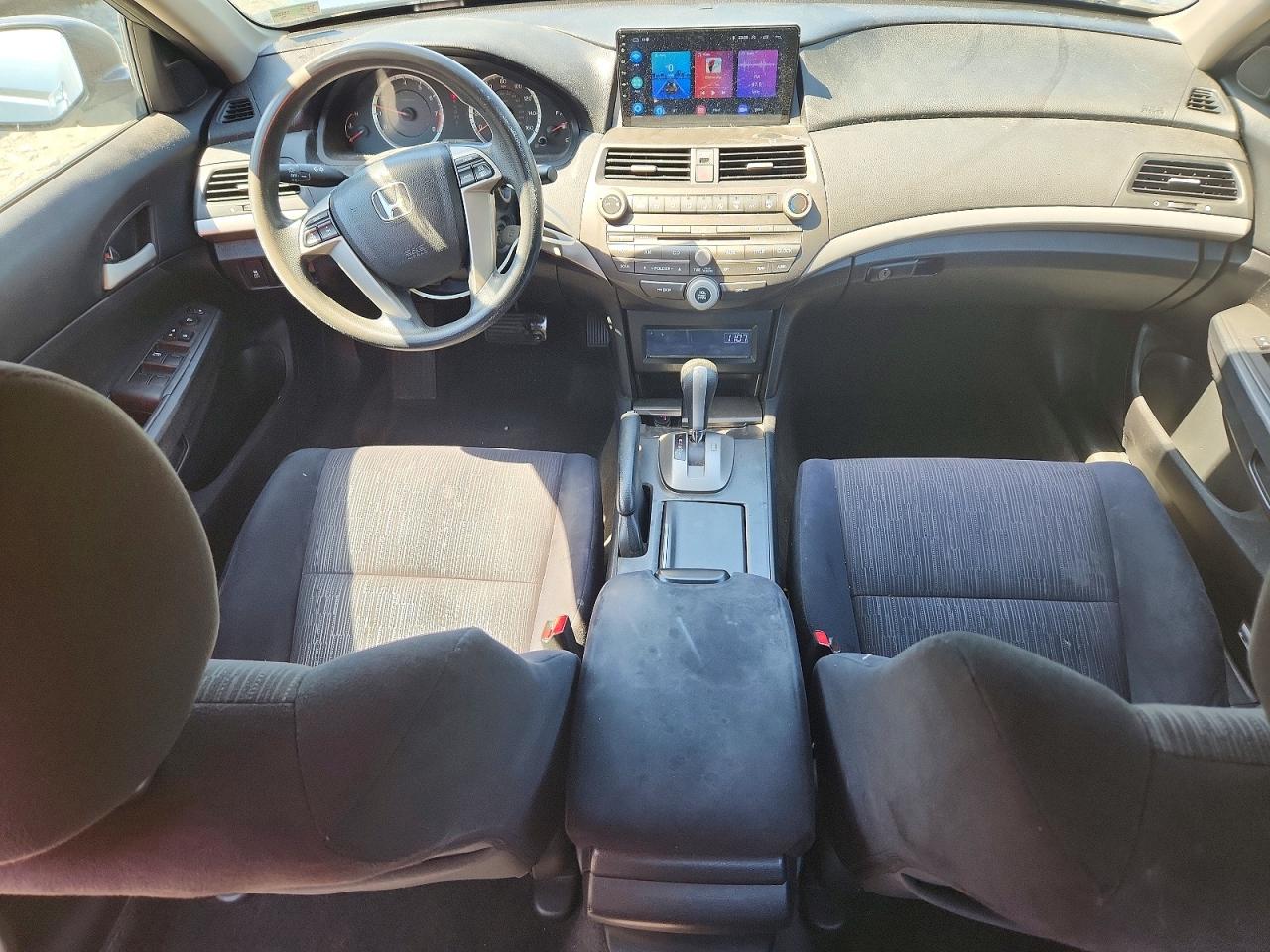2011 HONDA ACCORD LX photo 15