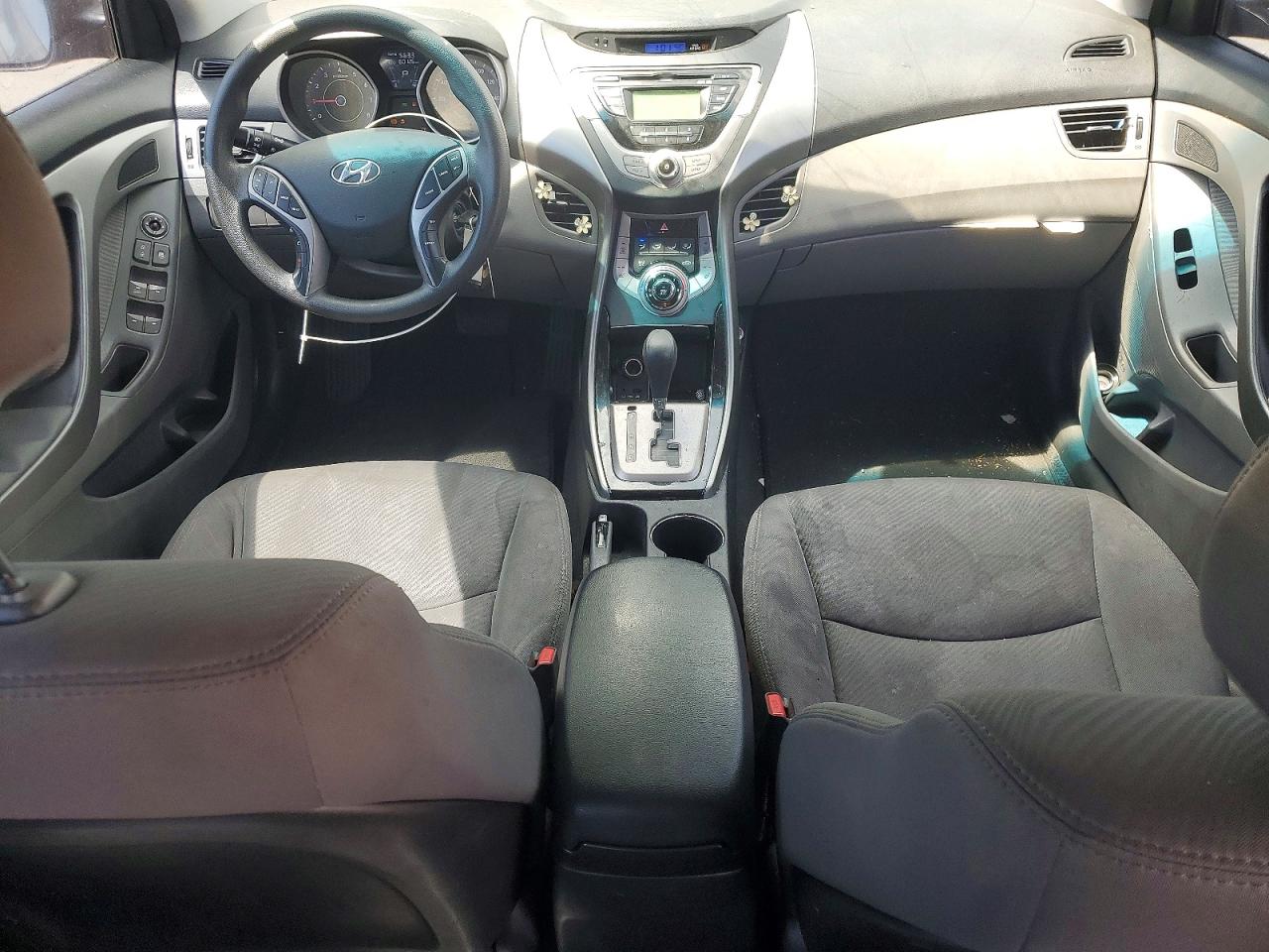 2013 HYUNDAI ELANTRA GLS photo 8