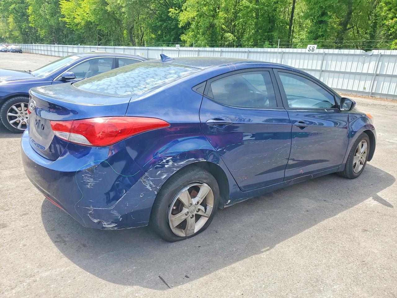 2013 HYUNDAI ELANTRA GLS photo 3