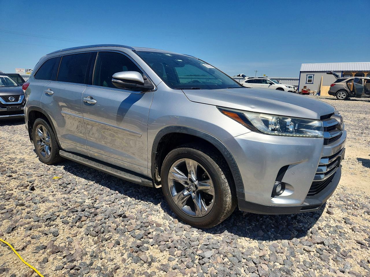 2019 TOYOTA HIGHLANDER LIMITED PLATINUM photo 4
