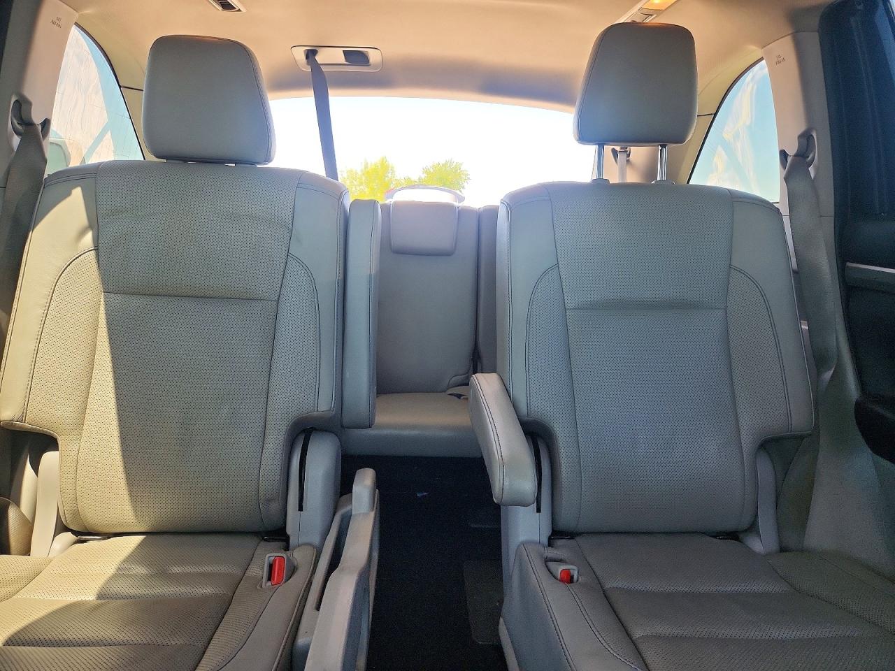 2019 TOYOTA HIGHLANDER LIMITED PLATINUM photo 10