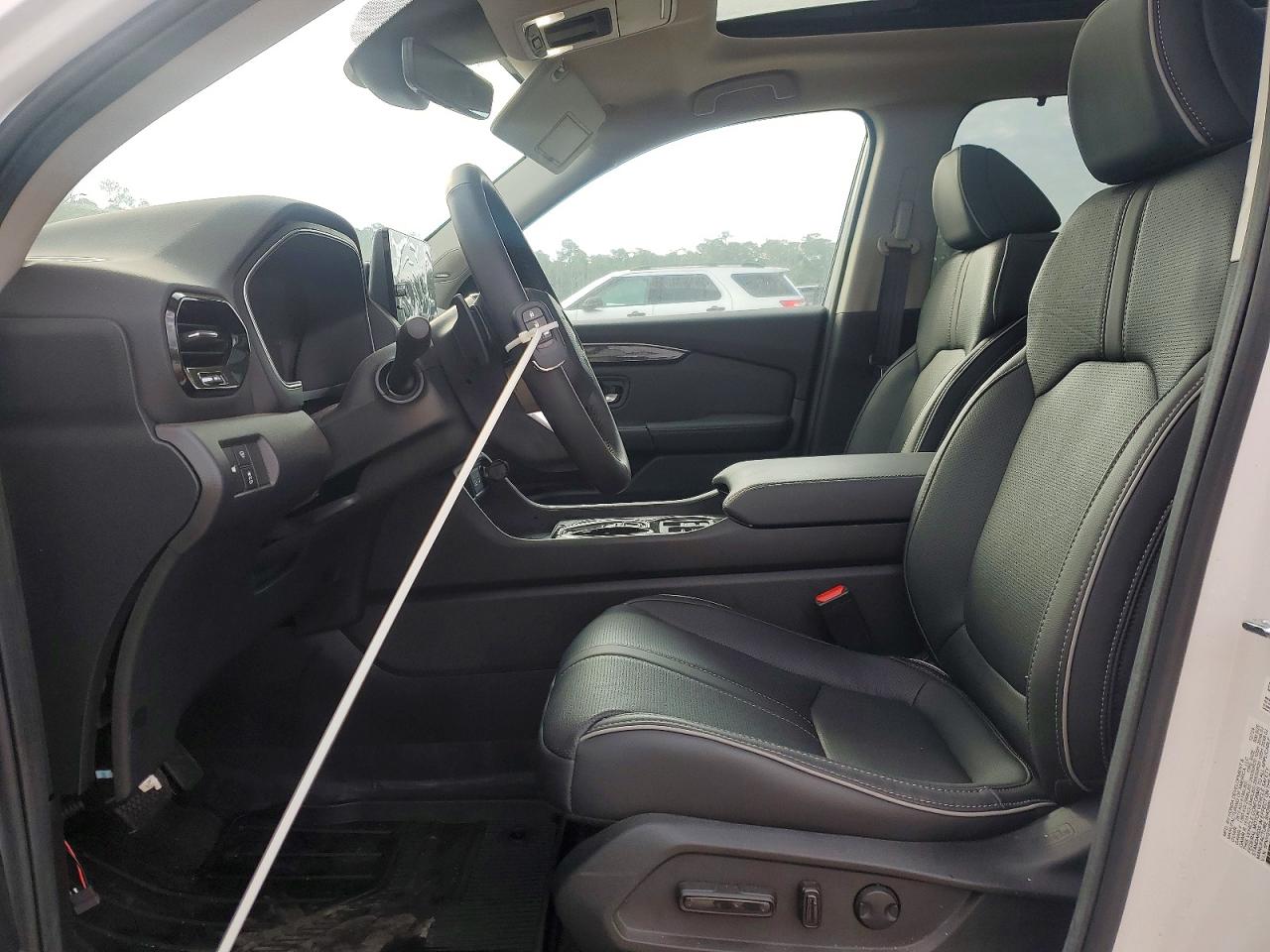 2025 HONDA PILOT ELITE photo 19