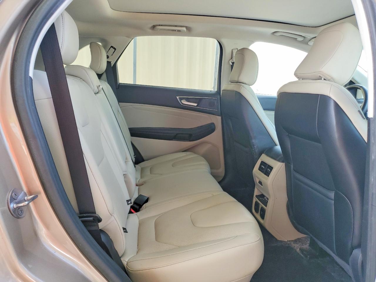 2020 FORD EDGE TITANIUM photo 31