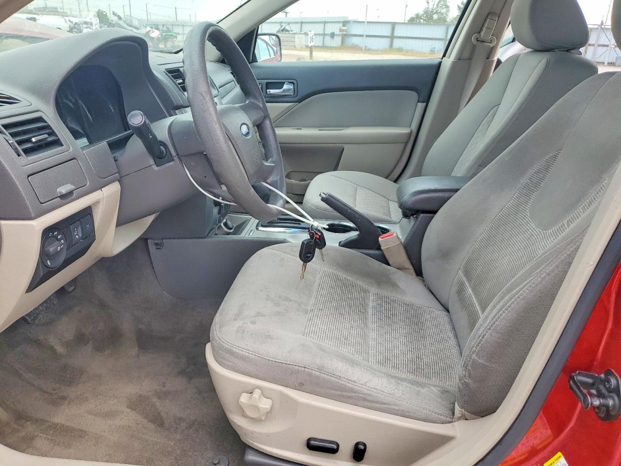 2011 FORD FUSION SE photo 13
