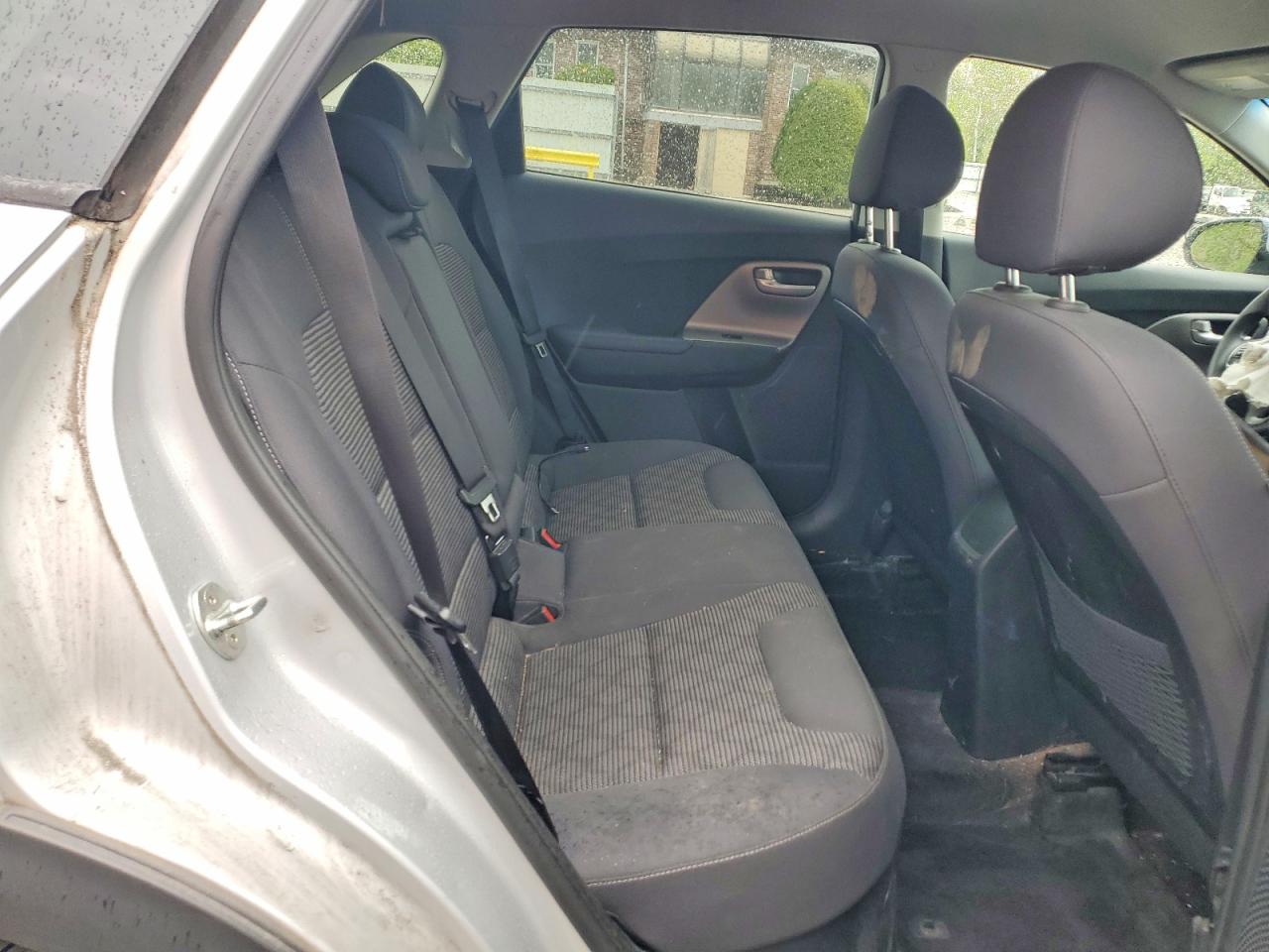 2018 KIA NIRO LX photo 19