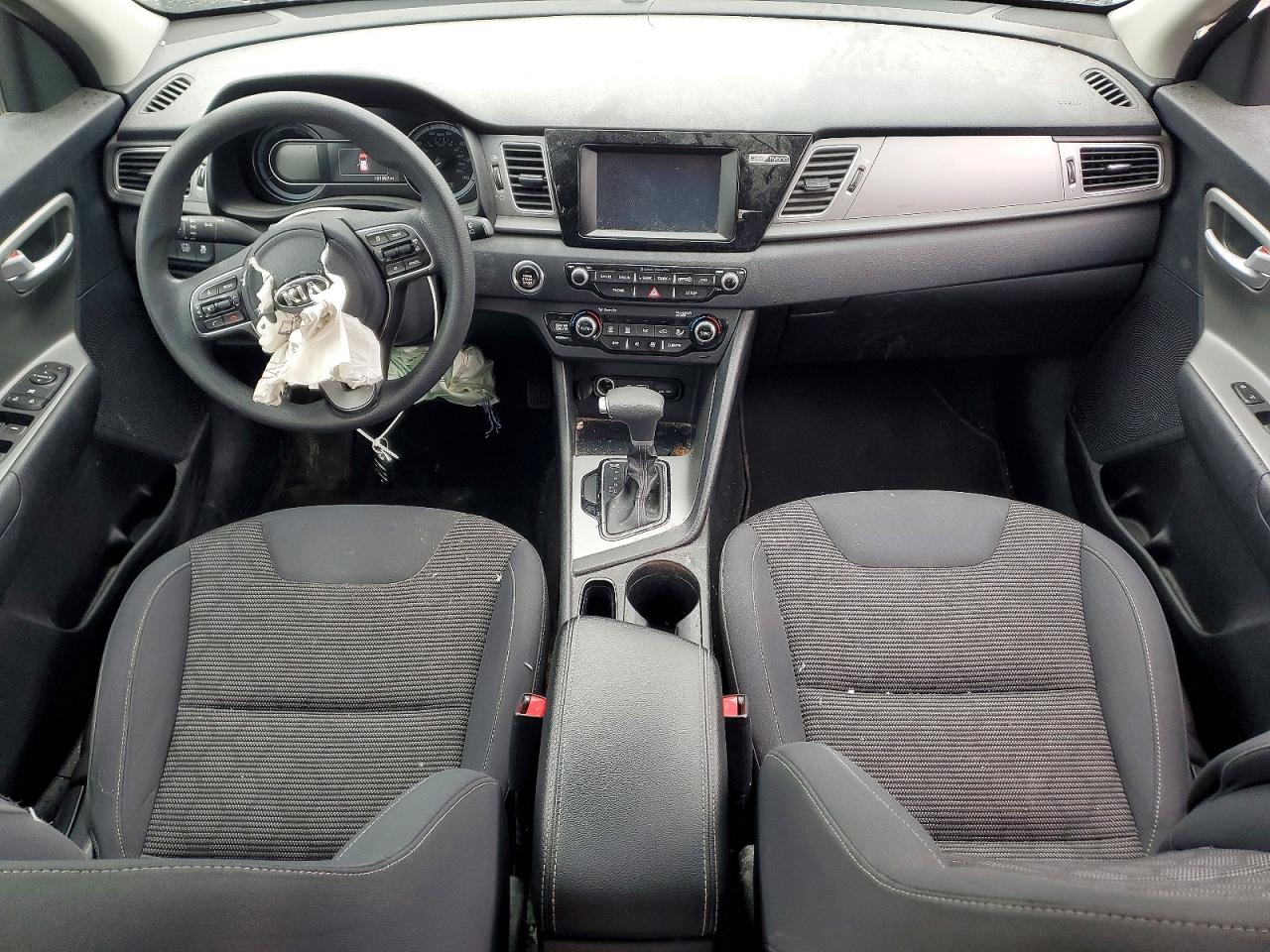 2018 KIA NIRO LX photo 15