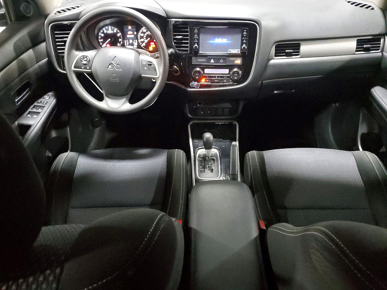 2018 MITSUBISHI OUTLANDER ES photo 22