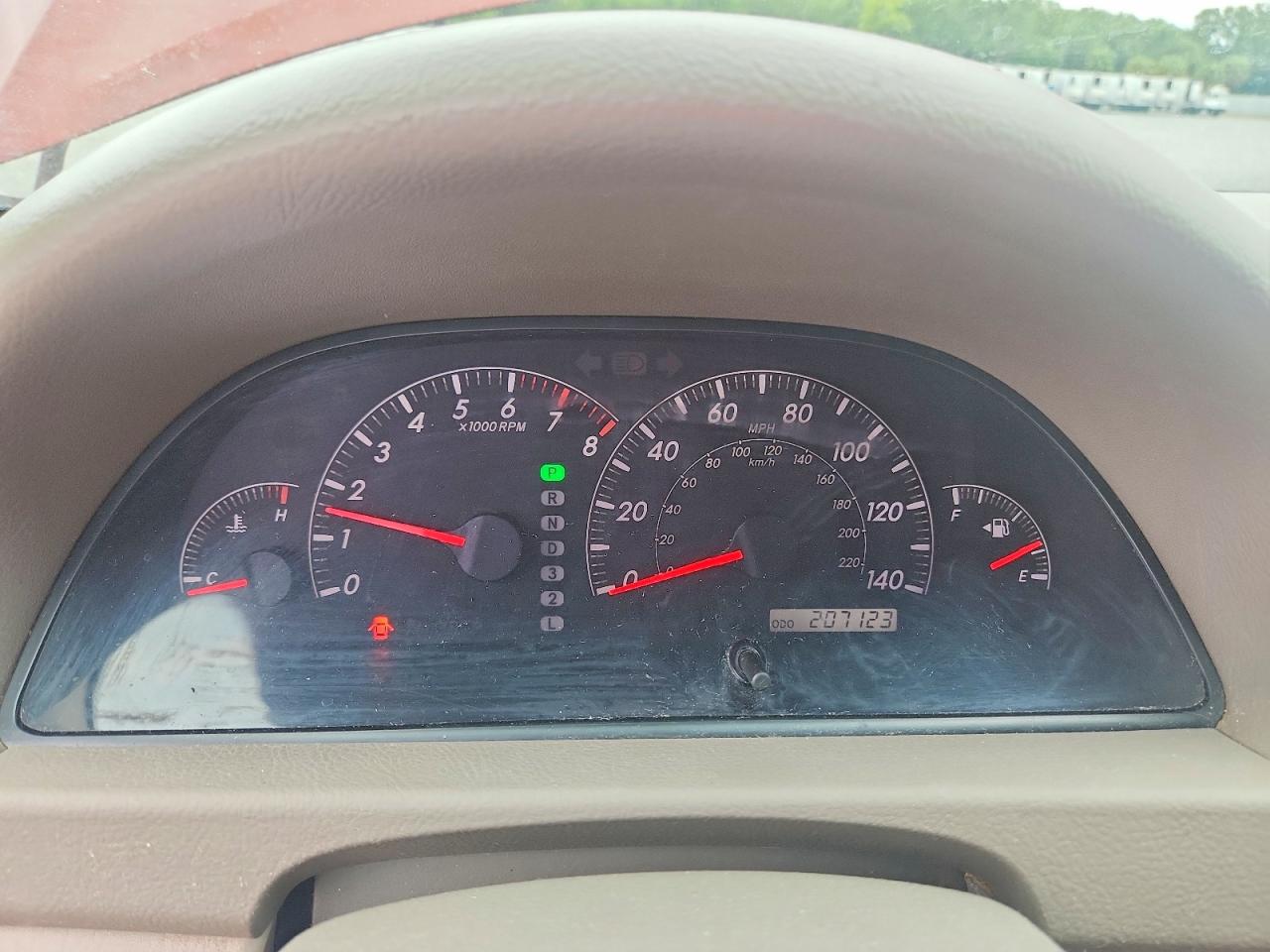2005 TOYOTA CAMRY LE photo 17