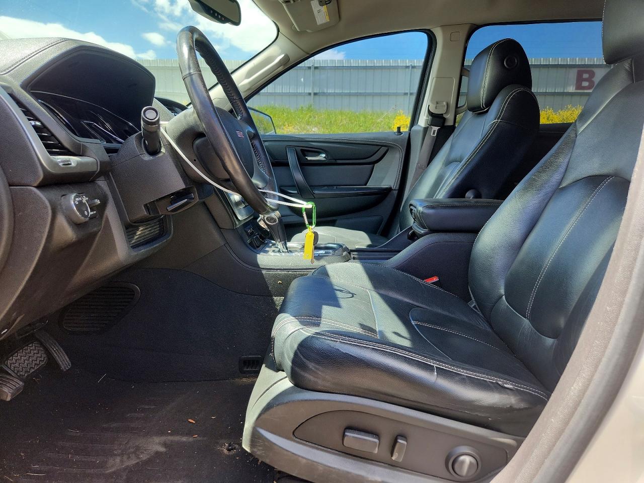 2015 GMC ACADIA SLE photo 13