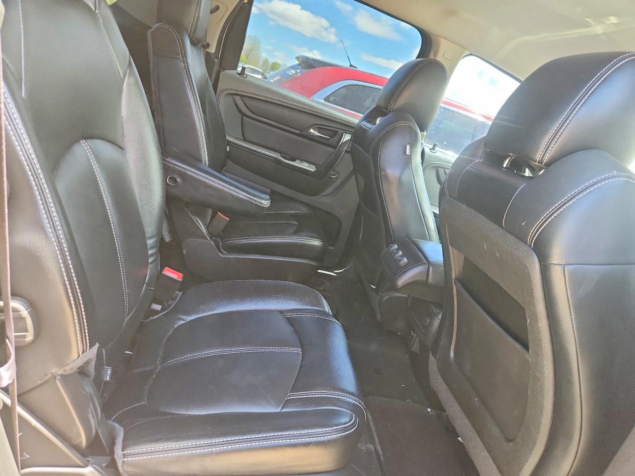 2015 GMC ACADIA SLE photo 21