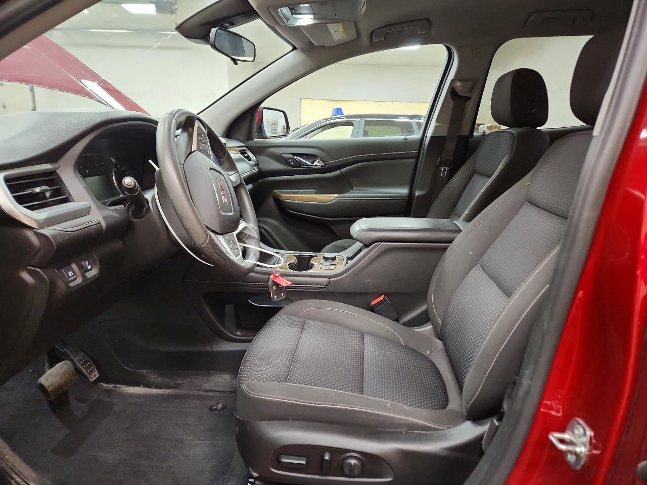 2021 GMC ACADIA SLE photo 13