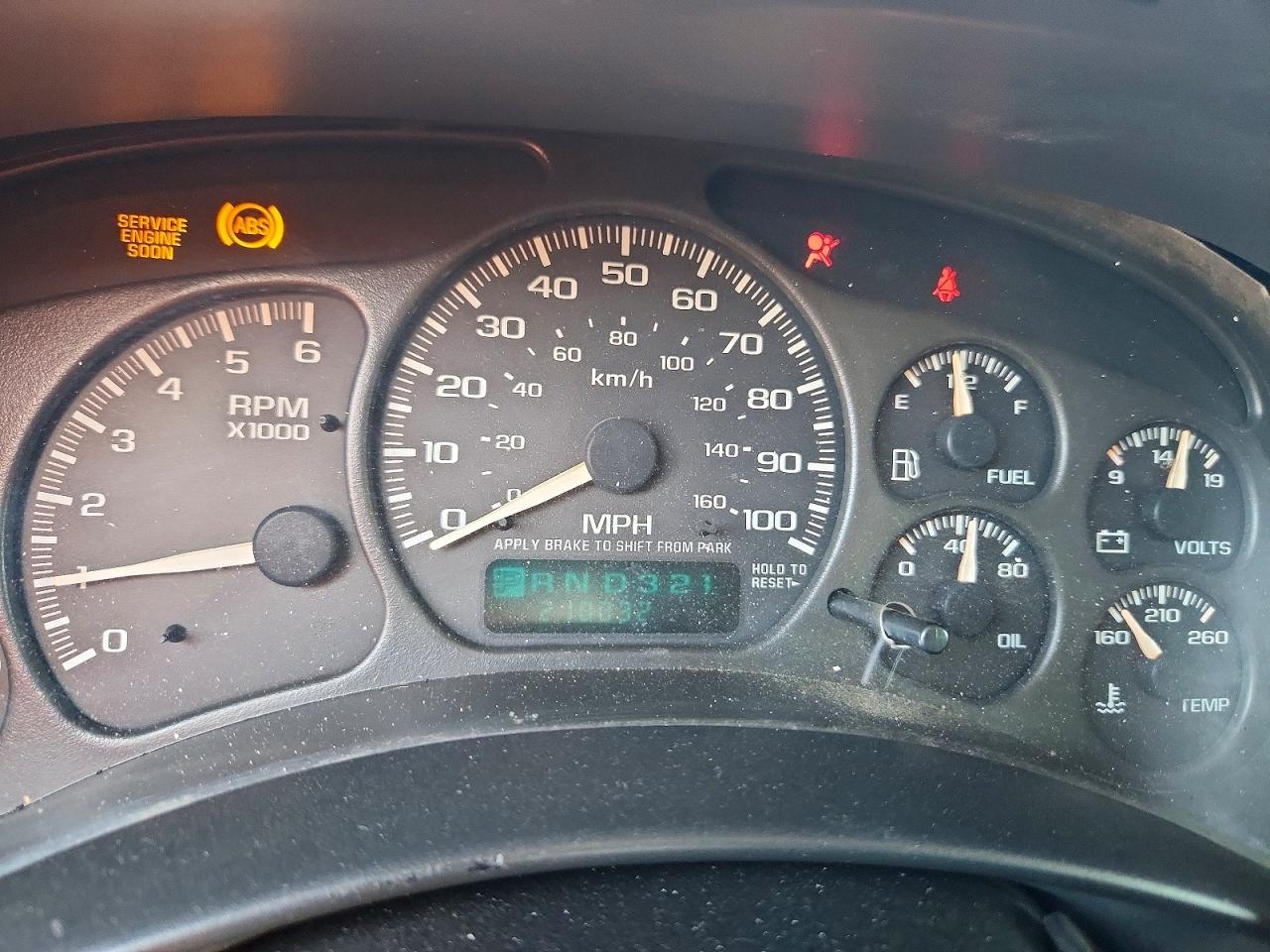 2002 CHEVROLET SILVERADO C1500 photo 25