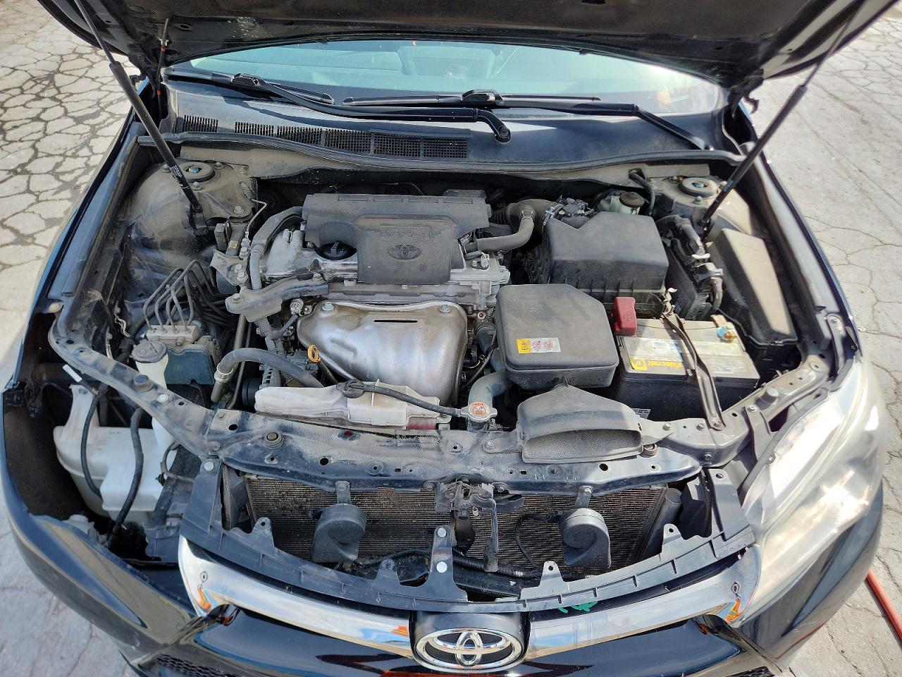 2017 TOYOTA CAMRY SE photo 31