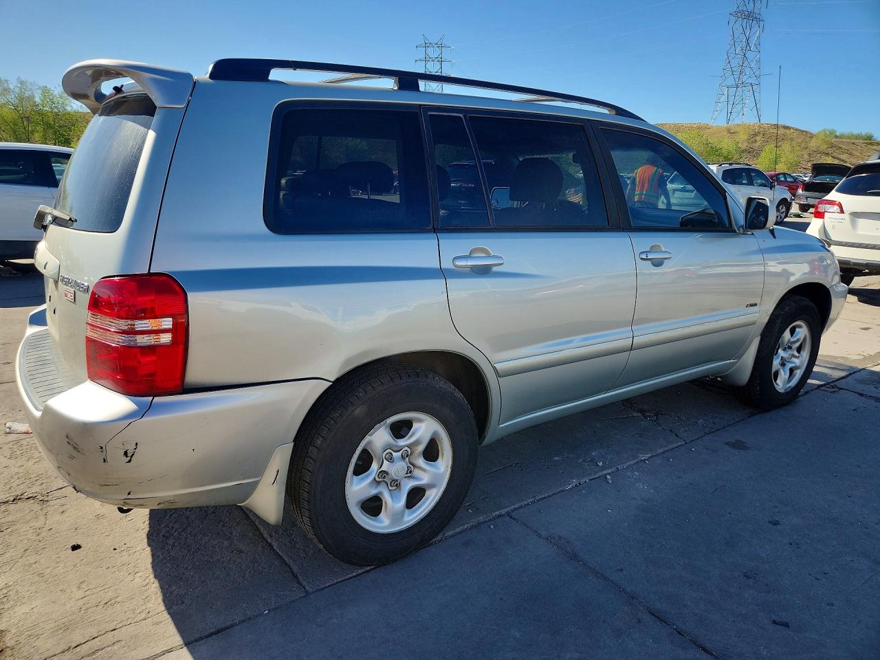 2003 TOYOTA HIGHLANDER BASE photo 5